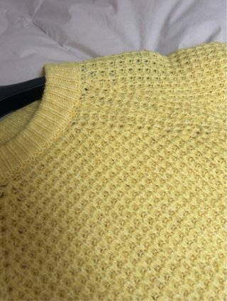Jersey amarillo de Mango