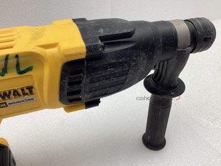 martillo a bateria dewalt dch133