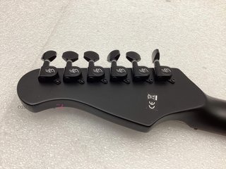 guitarra electrica harley benton st-20hss sbk standard series