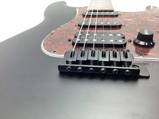 guitarra electrica harley benton st-20hss sbk standard series