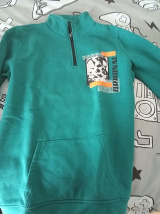 Sudadera cuello alto con cremallera y bolsillo