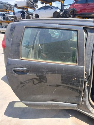PUERTA TRASERA DERECHA Dacia Lodgy (04.2012->)