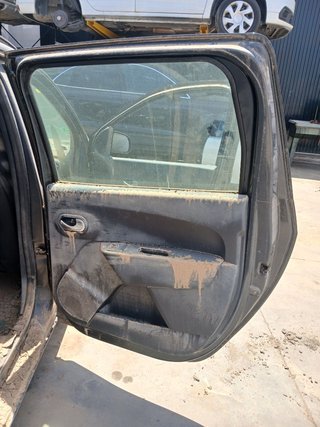 PUERTA TRASERA DERECHA Dacia Lodgy (04.2012->)