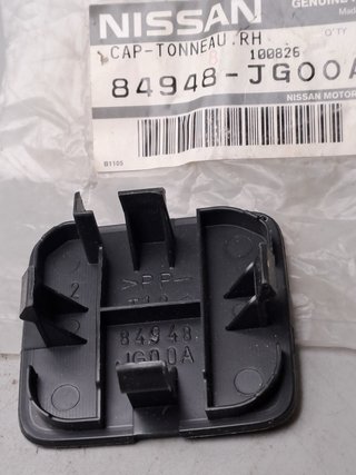 Nissan 84948-JGOOA Cap-Tonneau RH