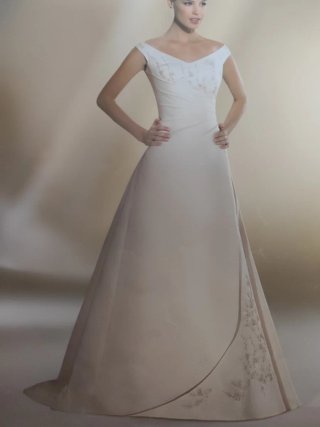 Vestido de Novia Beige y Blanco