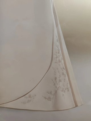 Vestido de Novia Beige y Blanco