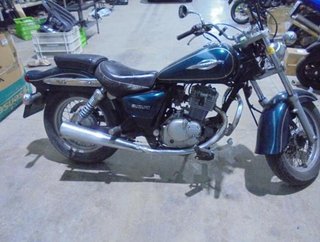 Cubre cadena suzuki marauder 125 . 22248