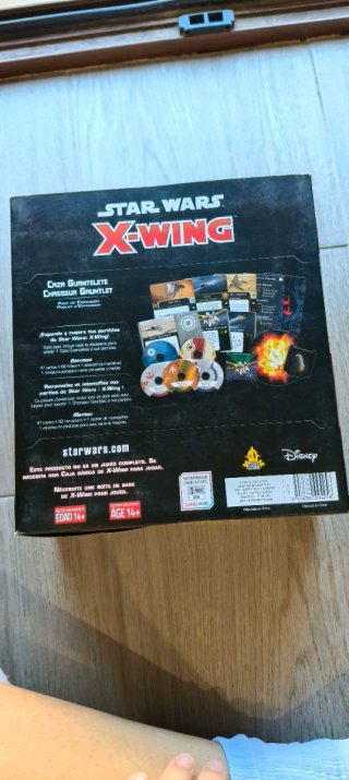 Star Wars X-Wing Caza Guantelete