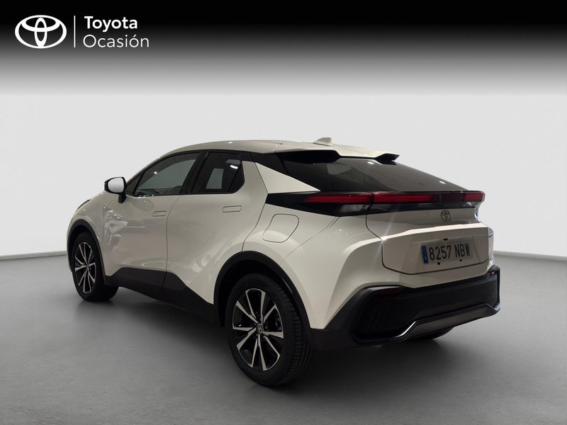Toyota C-HR 2025, foto 2