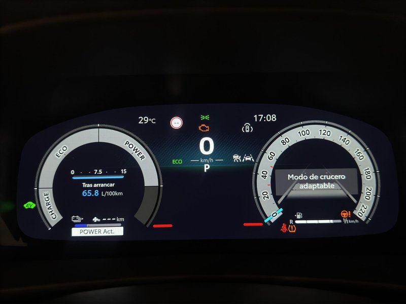 Toyota C-HR 2025, foto 14
