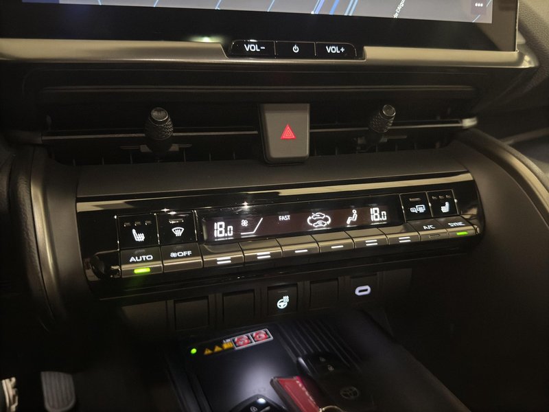Toyota C-HR 2025, foto 29