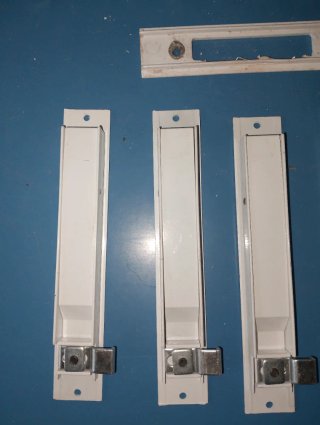 Piezas aluminio puertas y ventanas