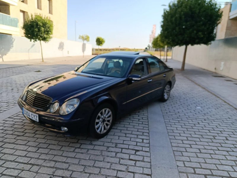 Mercedes-Benz Clase E 2004 - foto 1