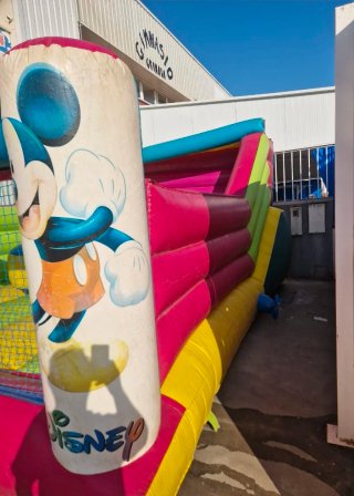 Castillo Hinchable tematica  Disney 6x4 usado