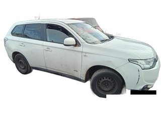 ★ Despiece Mitsubishi Outlander 2.2 DI-D Blanco
