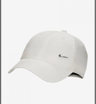 Gorra Nike Dri-FIT Club Metal Swoosh Blanca