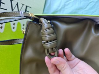 Bolso Loewe Flamenco Piel Napa Suave Verde Oliva