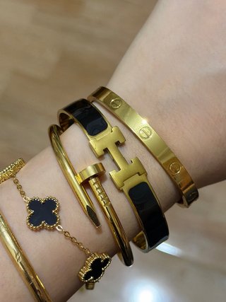 Pack 4 pulseras doradas elegantes