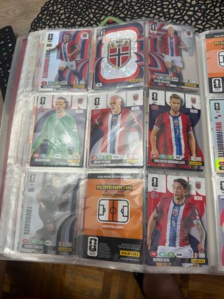 Álbum Adrenalyn XL FIFA 2026 + 370 cartas