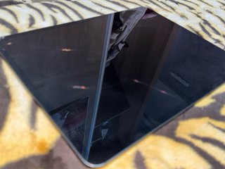 iPad Pro 13” M4 256 GB - Para piezas