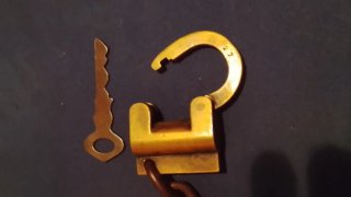 2 Candados Antiguos de Latón con Llave