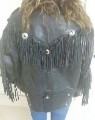 Chaqueta motera con flecos. Talla L