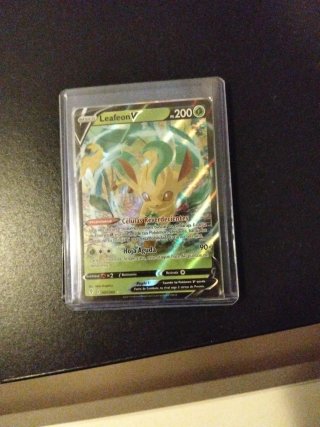 Cartas Pokémon diferentes expansiones