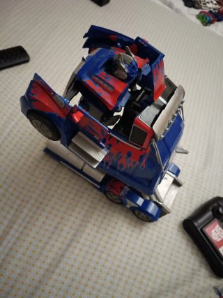 Optimus Prime Transformers telecomandato