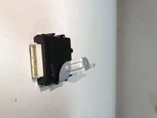 Módulo ECU Nivelación Faros Toyota 89960-47060