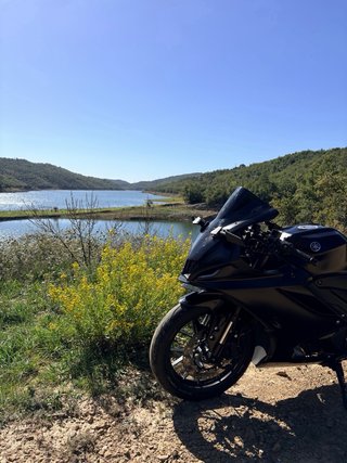 Yamaha YZF R125 2025 Negra