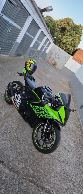 Yamaha YZF R125 2025 Negra