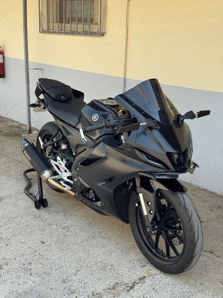 Yamaha YZF R125 2025 Negra