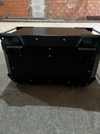 Baúl Moto Givi Outback Evo Negro 58L