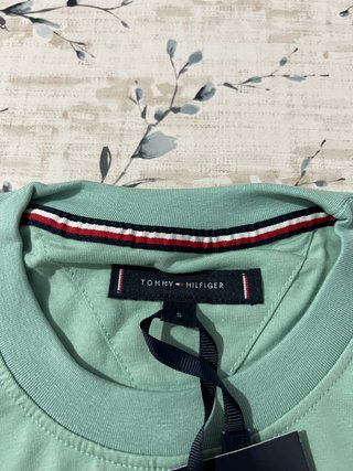 T-shirt Tommy Hilfiger Verde Menta Tamanho S