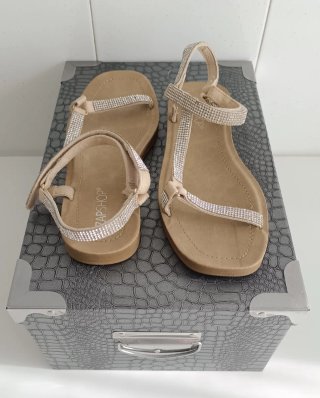 URGE Sandalias pedrería TALLA38 NUEVAS A ESTRENAR