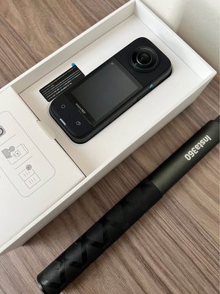 Cámara Insta360 X3 + Accesorios Moto