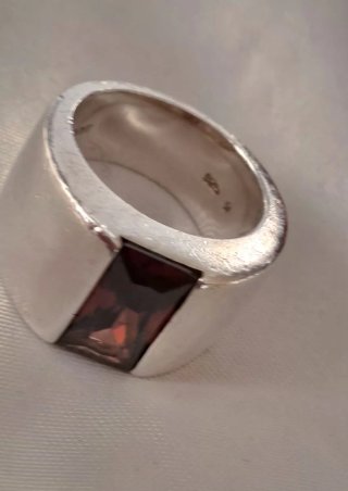 Anello Esprit Argento Massiccio e Quarzo fiume