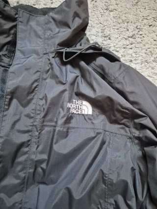 The North Face Chaqueta Negra Impermeable