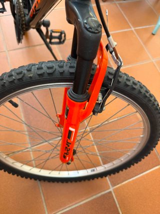 Bicicleta infantil B-Pro 24