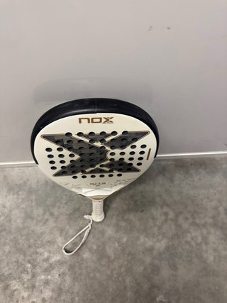 Pala de pádel NOX AT10 Genius Xtreme