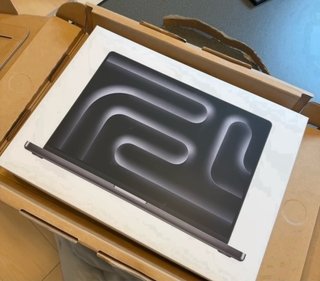 MacBook Pro M5 Pro 14 24GB 1TB Nanotexture