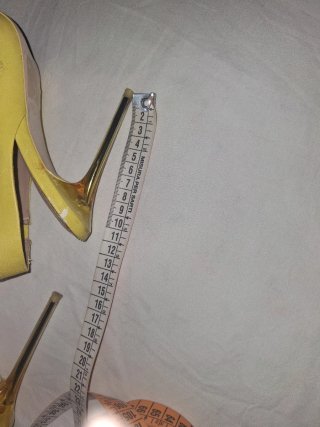 Scarpe donna ALDO tacco alto gialle