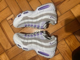 Nike Air Max 95 Brancos e Roxos - Usados 1x