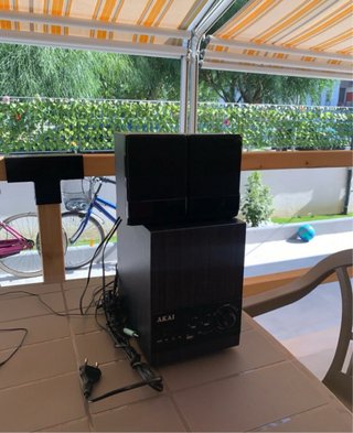 Sistema stereo Akai varie connettività