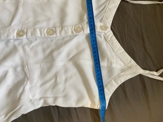 Mono corto blanco con botones