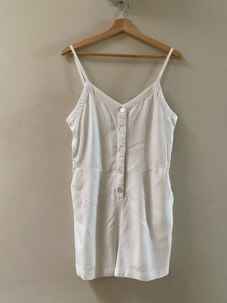 Mono corto blanco con botones