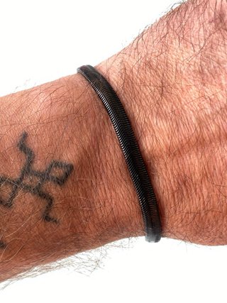 Bracciale in acciaio nero