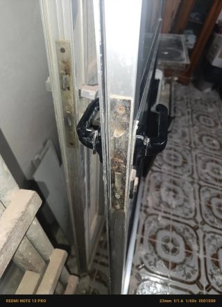 Puerta aluminio 210x81
