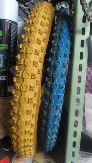 CUBIERTAS MICHELÍN COBRA BMX NUEVAS 20X1 1.75