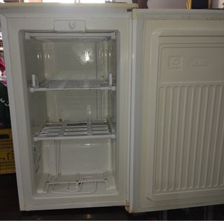 Congelador vertical BOMANN 85x50x50 cm